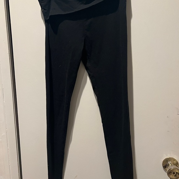 Victoria’s Secret leggings with gold detail - Picture 2 of 3